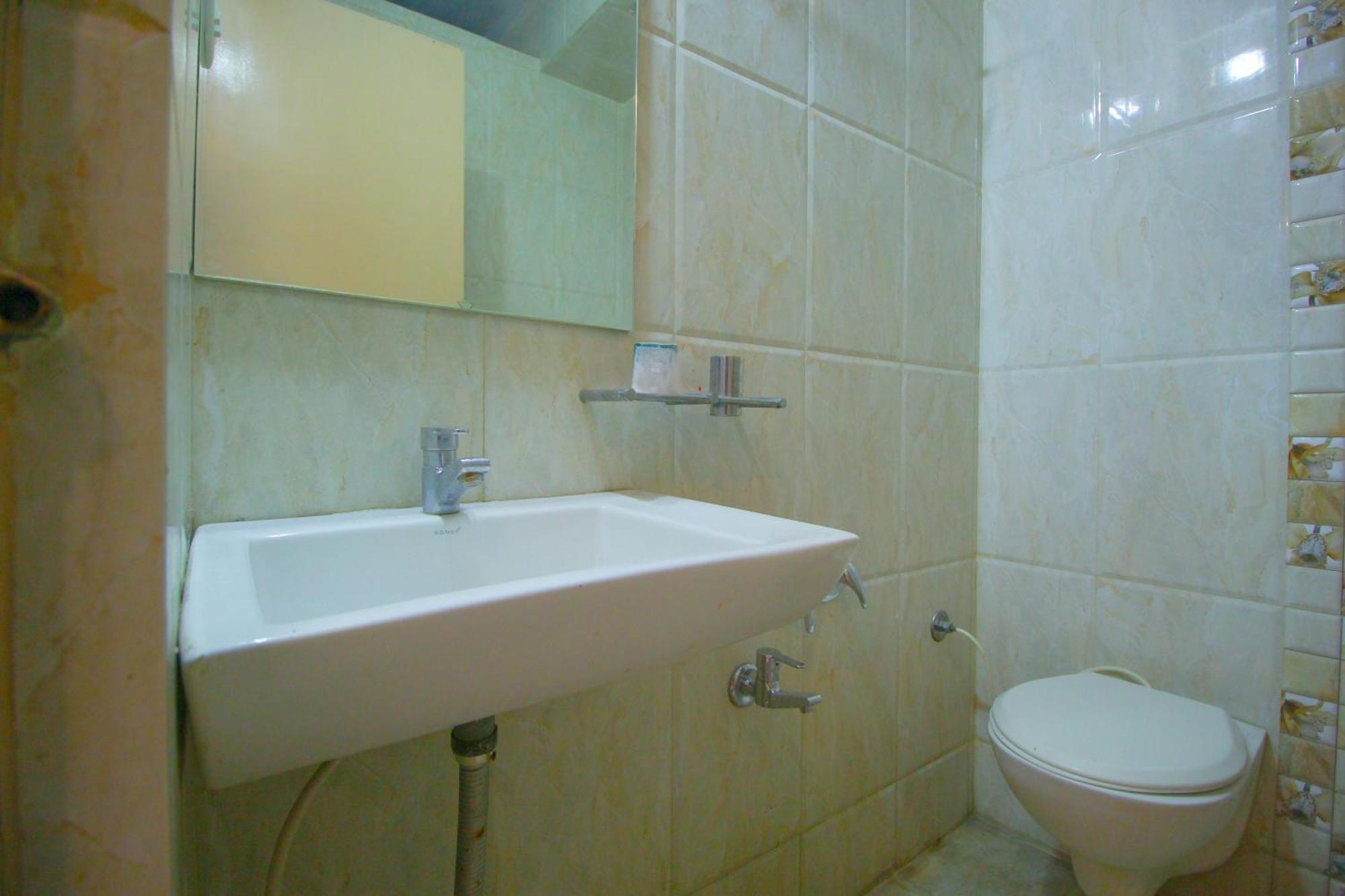 Hotel Upasana Rajkot Eksteriør bilde