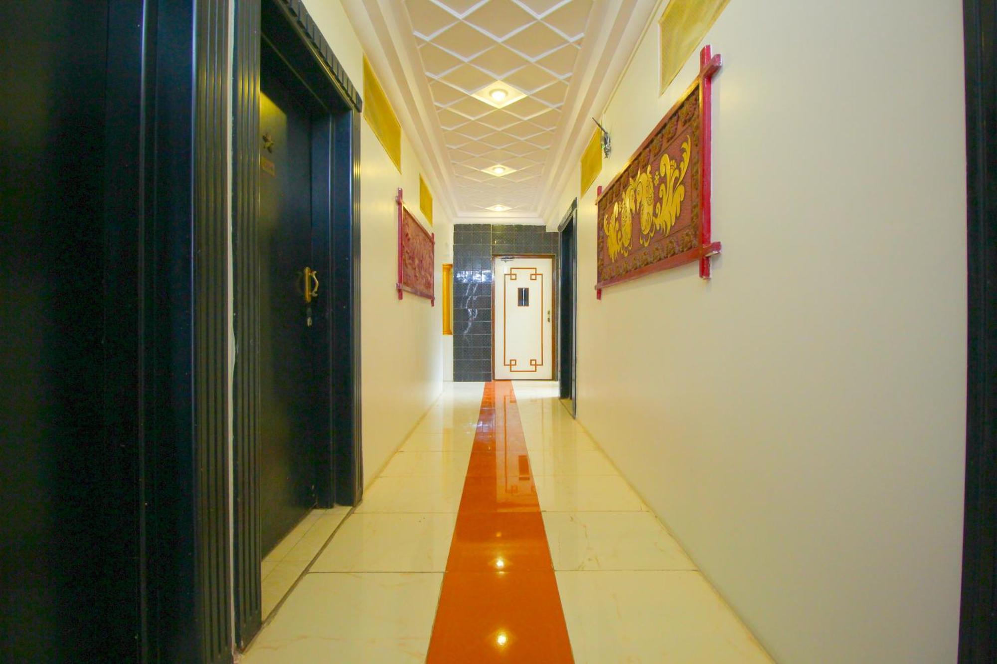 Hotel Upasana Rajkot Eksteriør bilde